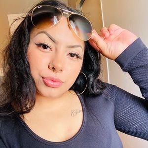 Meet your Posher, Madison